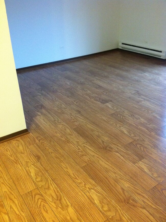 Photo - 1525 Norway Ln Unidad 3b