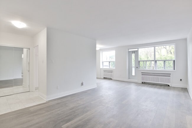 2-Bed Living Room