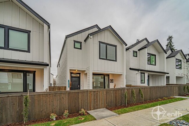 Photo - 16327 NE 21st St