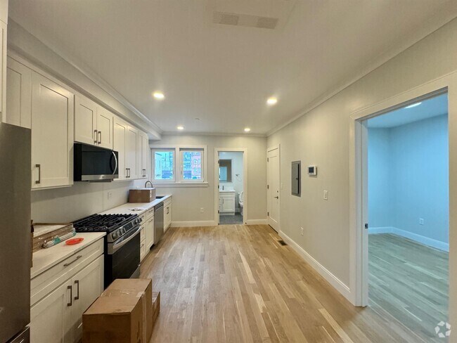 Building Photo - 37 Gore St Unit 3 Rental