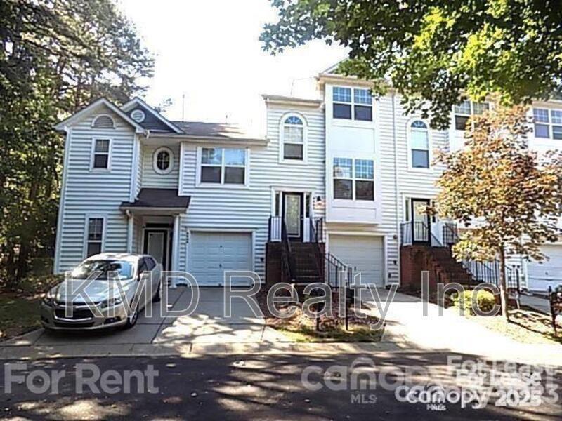 Photo - 6462 Royal Celadon Way