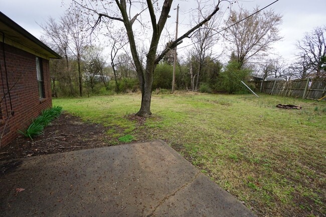 Photo - 115 Vista Hills Blvd