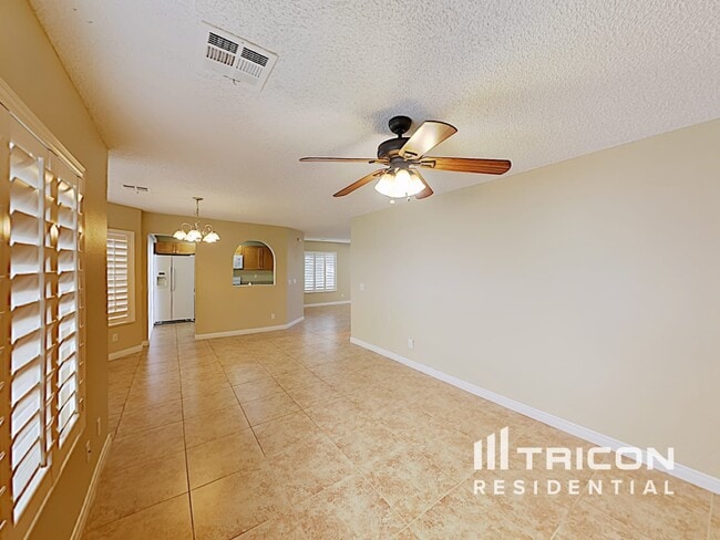 Photo - 1446 Lodgepole Dr