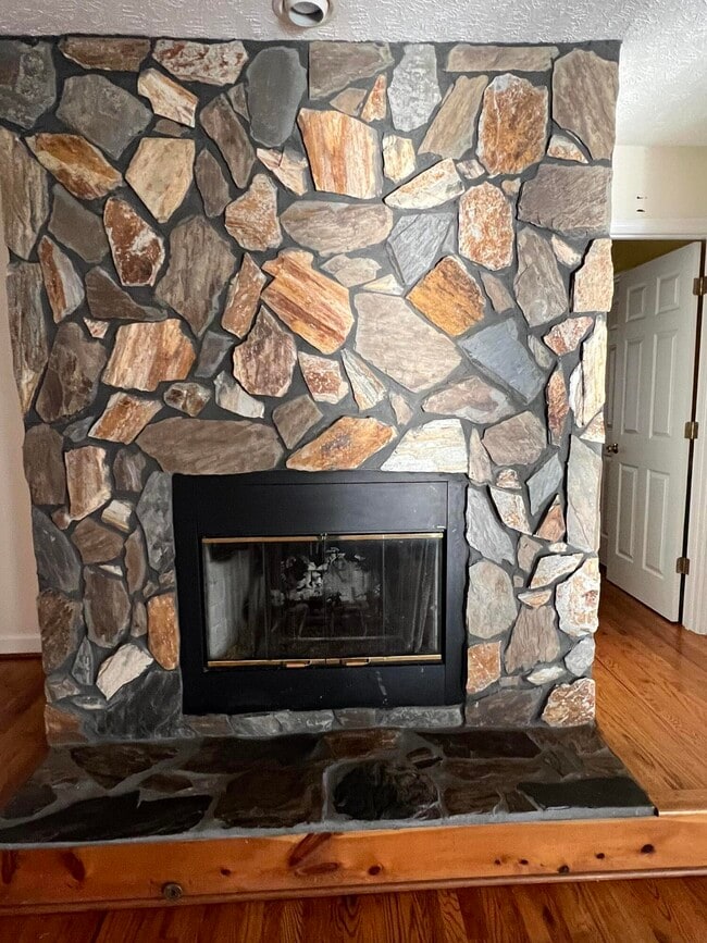 Photo - 184 Beaver Dam Rd