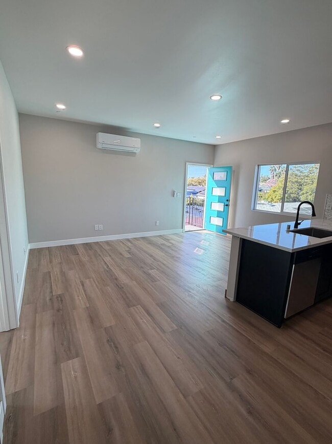 Photo - 3365 A St Unidad # 3