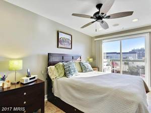 Photo - 4418 Longfellow St