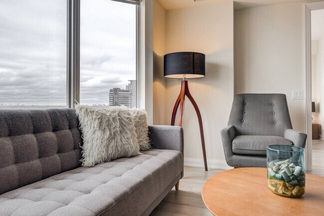 Photo - 155 Yorkville Ave Unit SI ID1097547P