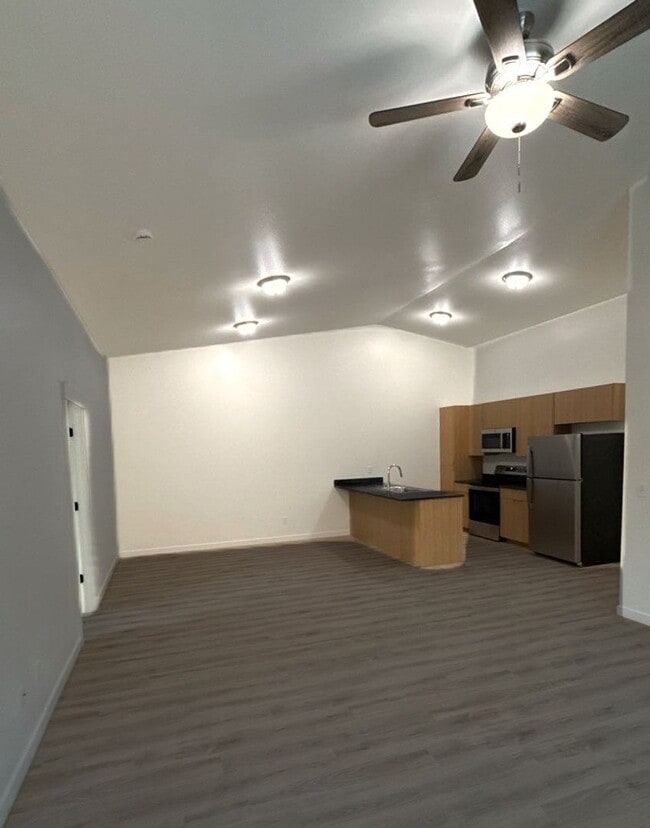 Photo - 37th Court Duplex Unidad 1180