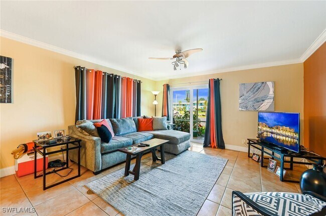 Building Photo - 200 Palm Dr Unit 7 R Rental