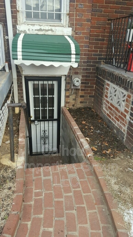 Building Photo - 725 Fairmont St NW Unit #E