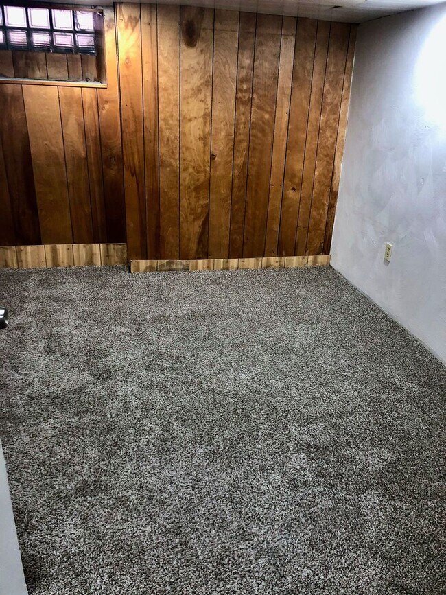 Photo - *** Spacious Oakland Apartment * Pet Friendly * Walk to Pitt & CMU * Close to Everything * Renova... Unidad 1