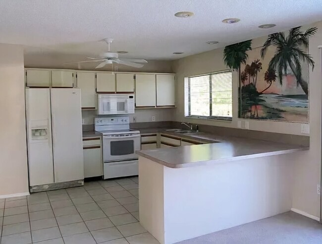 Photo - 17364 Sabrina Cir
