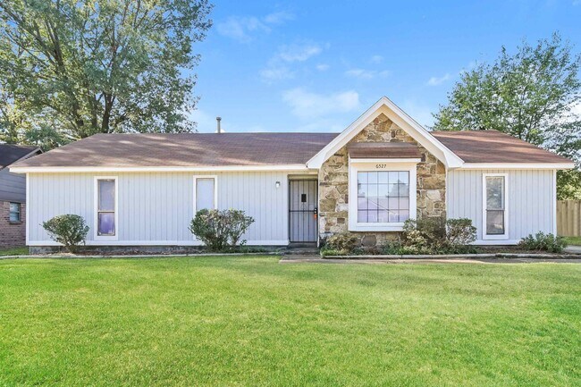 Photo - 6527 Red Birch Dr House