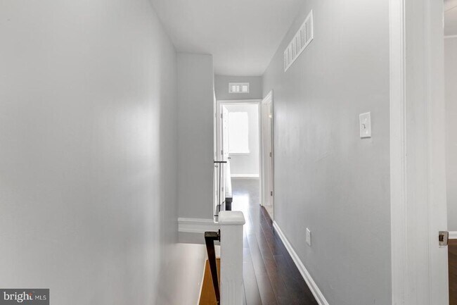 Photo - 1921 S Norwood St