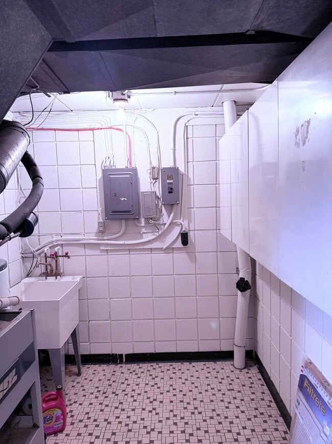 Photo - 437 College Ave Unit 3A