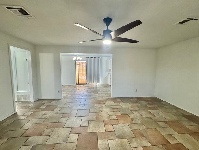 4200 SE 54th St