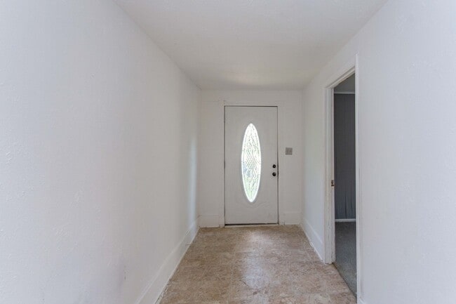 Photo - 4 Bedroom Home!!