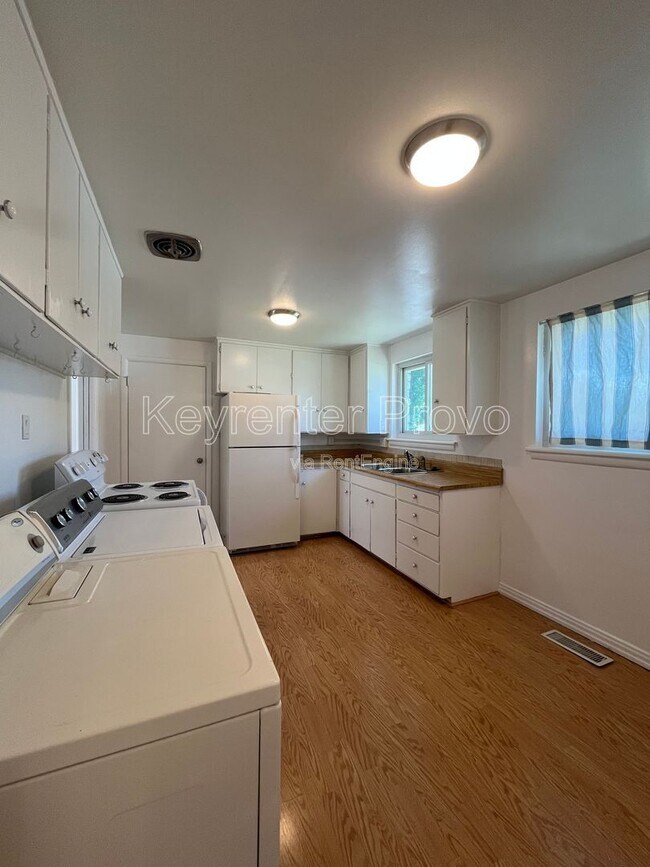 Photo - 1589 S 200 E St