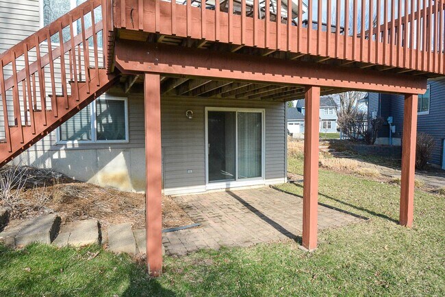 Photo - Bright 4BR on Corner Lot in SW Rochester