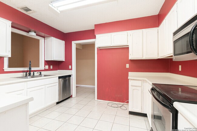 Photo - 2303 Stoney Trail Cir