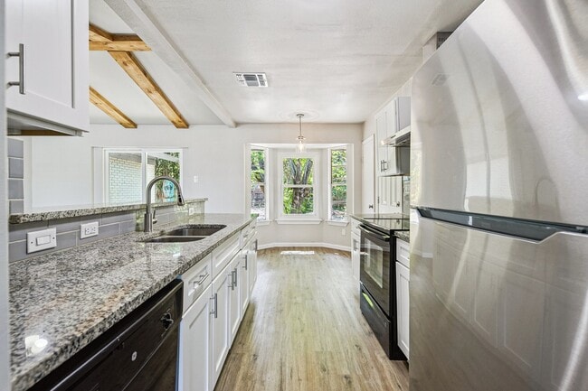 Photo - 4218 Mabuni Dr