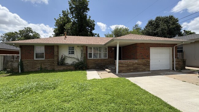 Photo - 4604 NW 12th St House