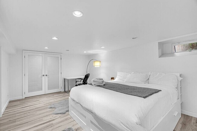 Photo - 2841 SW Marine Dr Unit ID1051797P