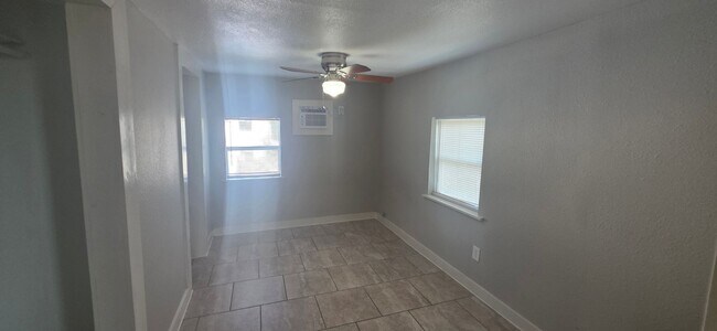 712 40th St Unit 1