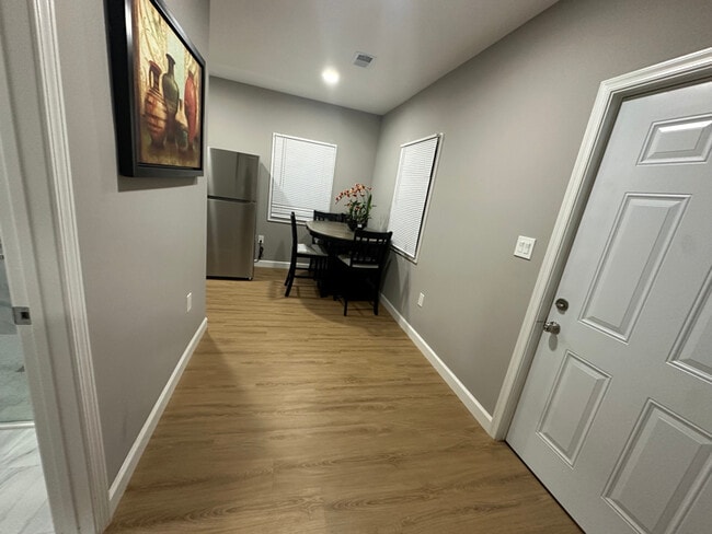 Photo - 2608 Village Ln