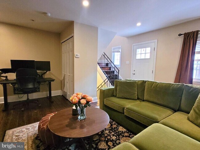 Photo - 1106 Lombard St