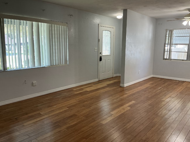 Photo - Single-Family Home | 3 Bedrooms | 2 Bathro...