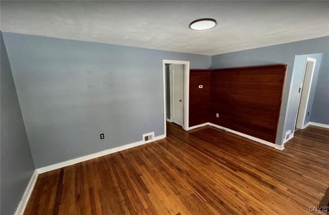 Photo - 6 Curtis Ave