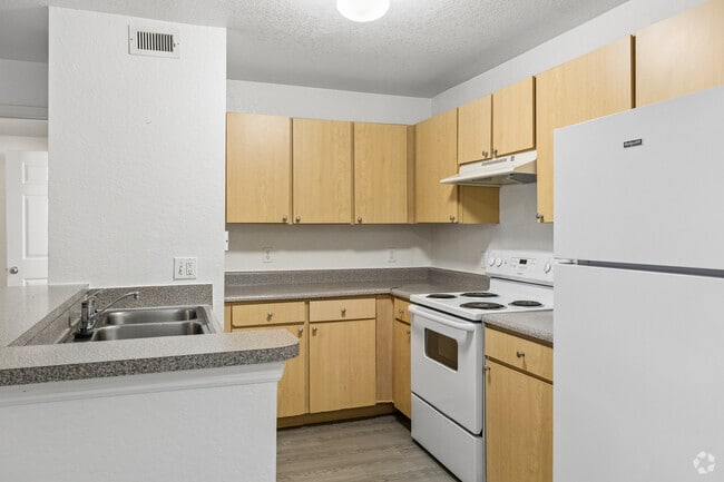 The Catamaran 3BR,2BA - 1156SF - Kitchen