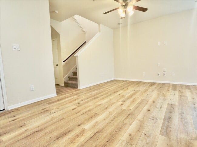 Building Photo - 17035 Amarose Dr