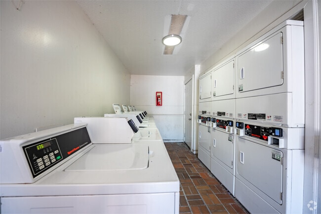 Laundry Center