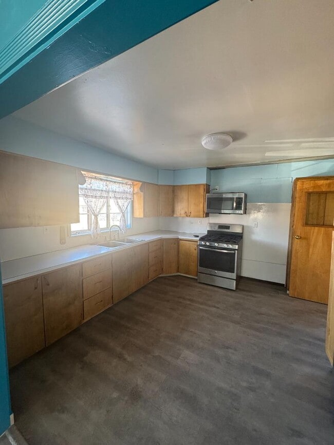 Photo - 1336 1st W Ave