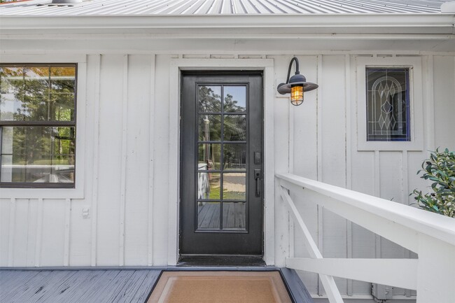 Photo - 6811 Mockingbird Rd