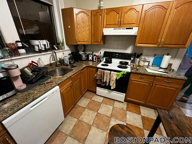 Photo - 48 Babcock St Unidad 3