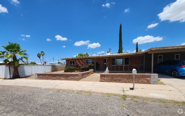 Building Photo - 7137 E 32nd Pl Rental