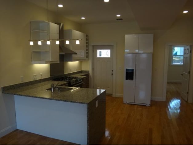 Building Photo - 275 Dorchester St Unit 275 Dorchester St., Bosto