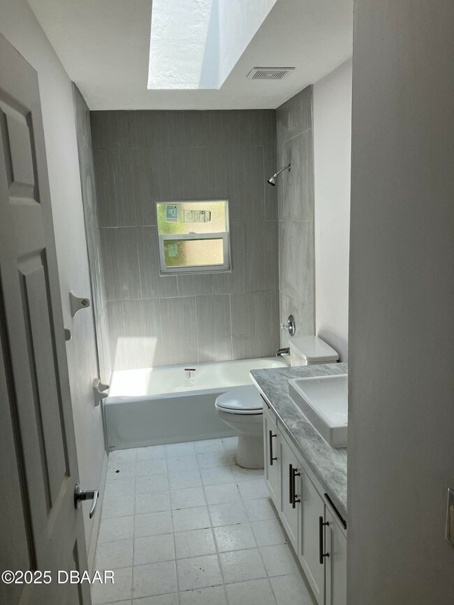 Photo - 411 Pleasant St