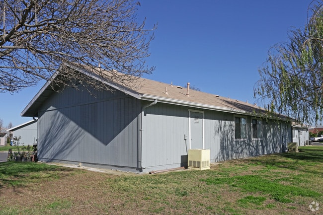 Photo - San Joaquin Senior Apartments
