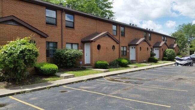 Photo - 2269 Hughey Dr Townhome