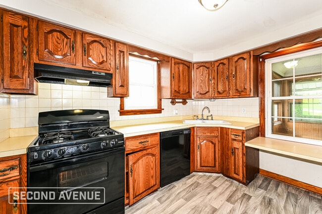 Photo - 1514 James St