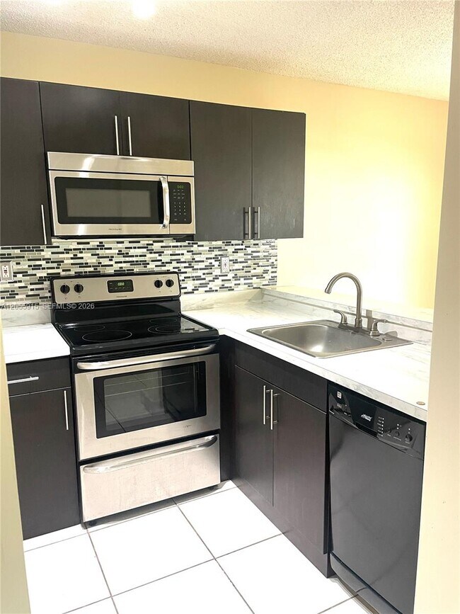 Photo - 9181 SW 138th Pl Unit 9181