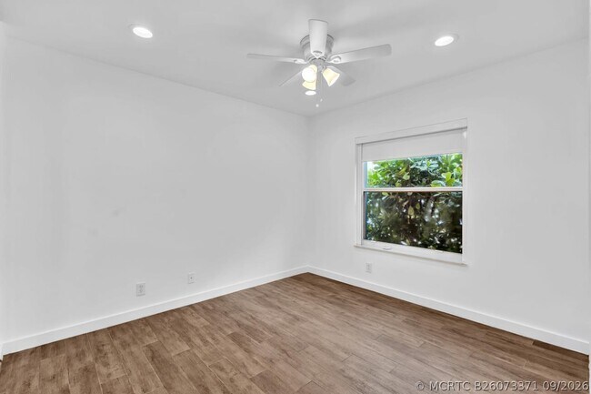 Photo - 3307 SW 49th St