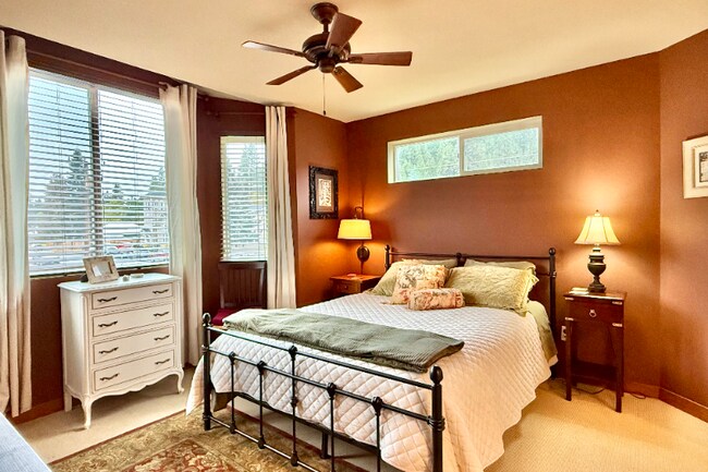 Photo - 315 N Wright Ave