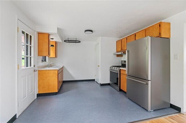 Photo - 5408 Verona Rd