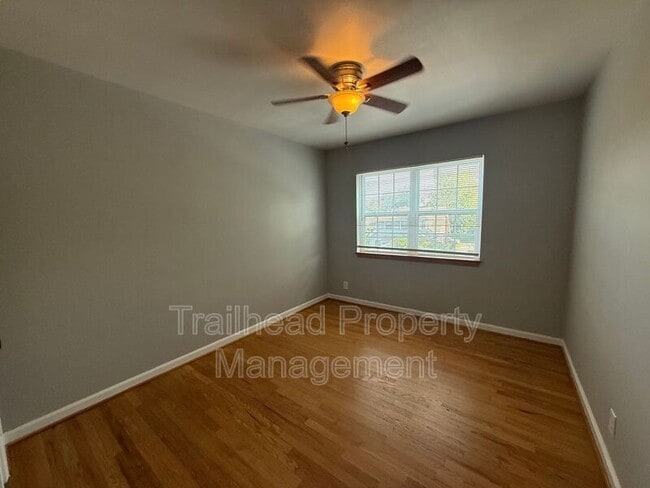 Photo - 316 E Gregory Blvd
