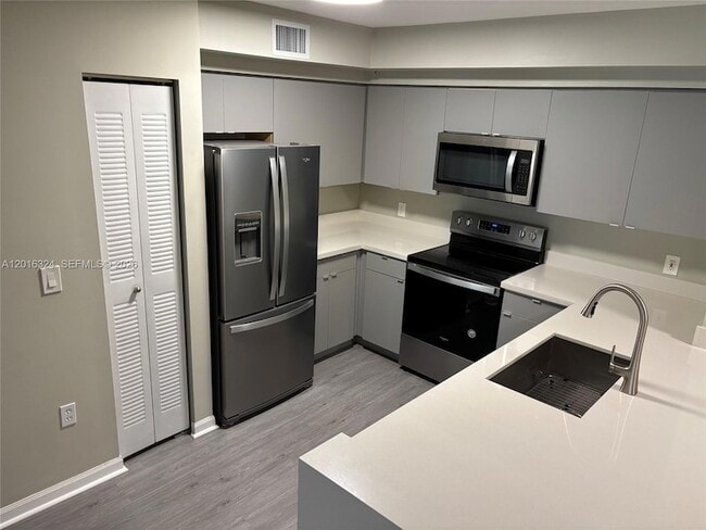 Photo - 1900 Van Buren St Unit 201